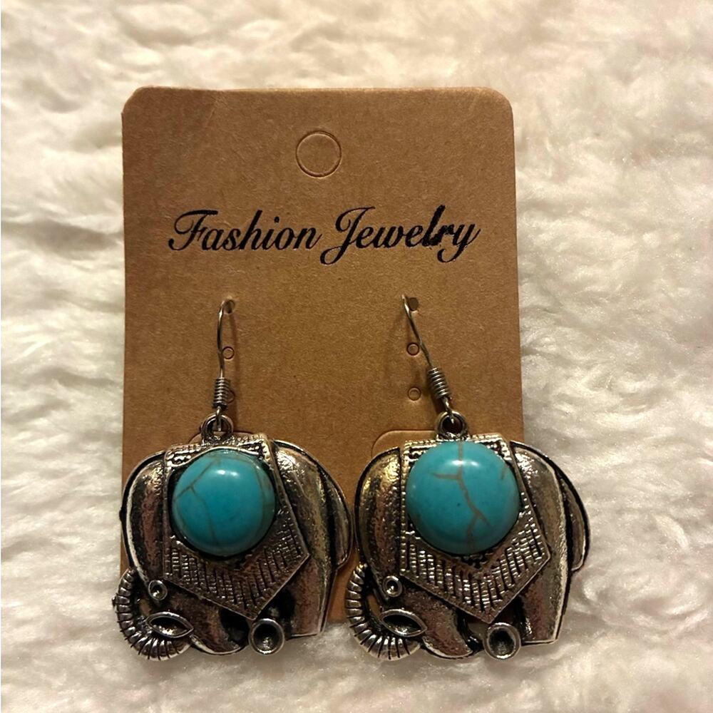 Silver tone and Turquoise Dangle Earrings - Picture 2 of 2